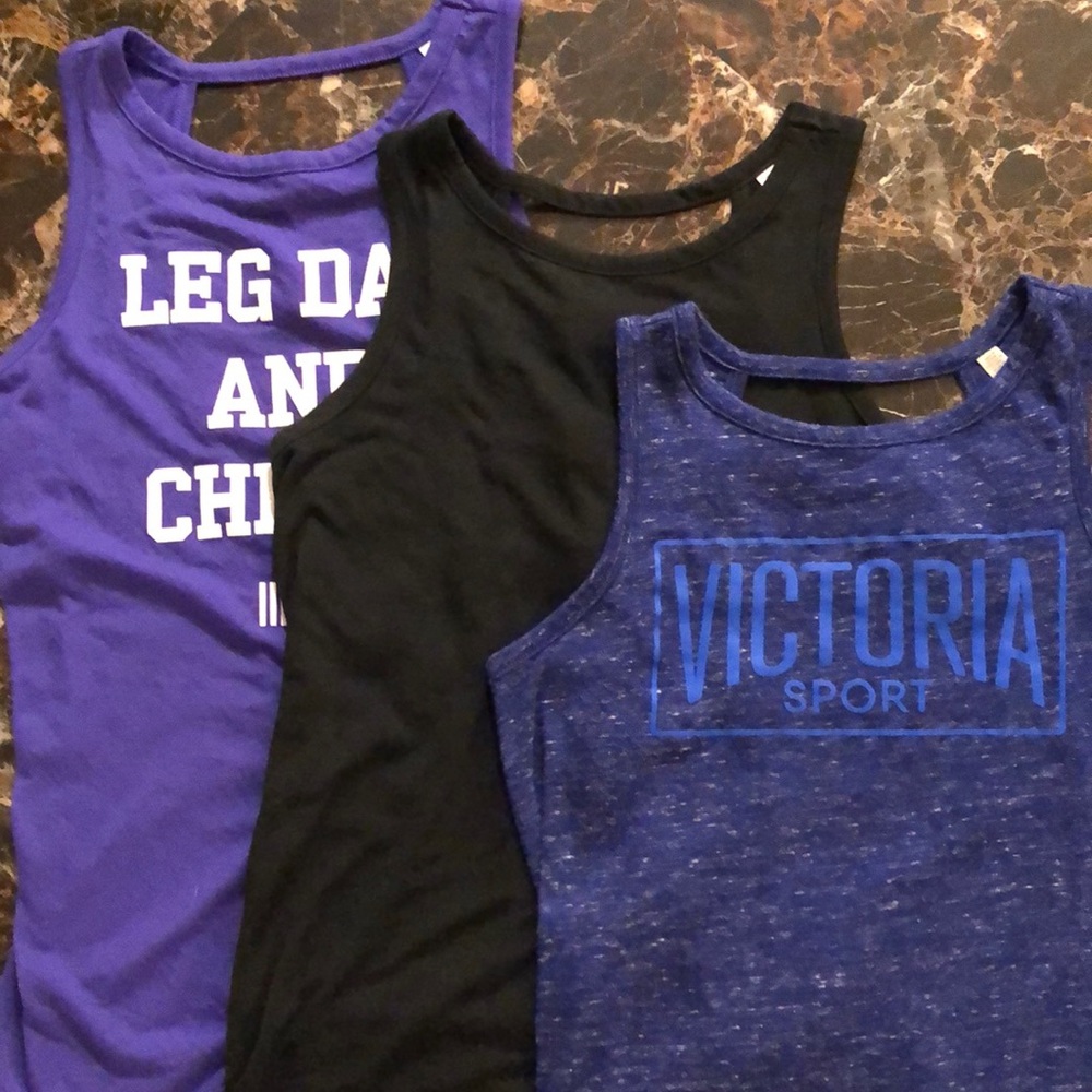 💰Bundle!💰 3 Strappy Tanks